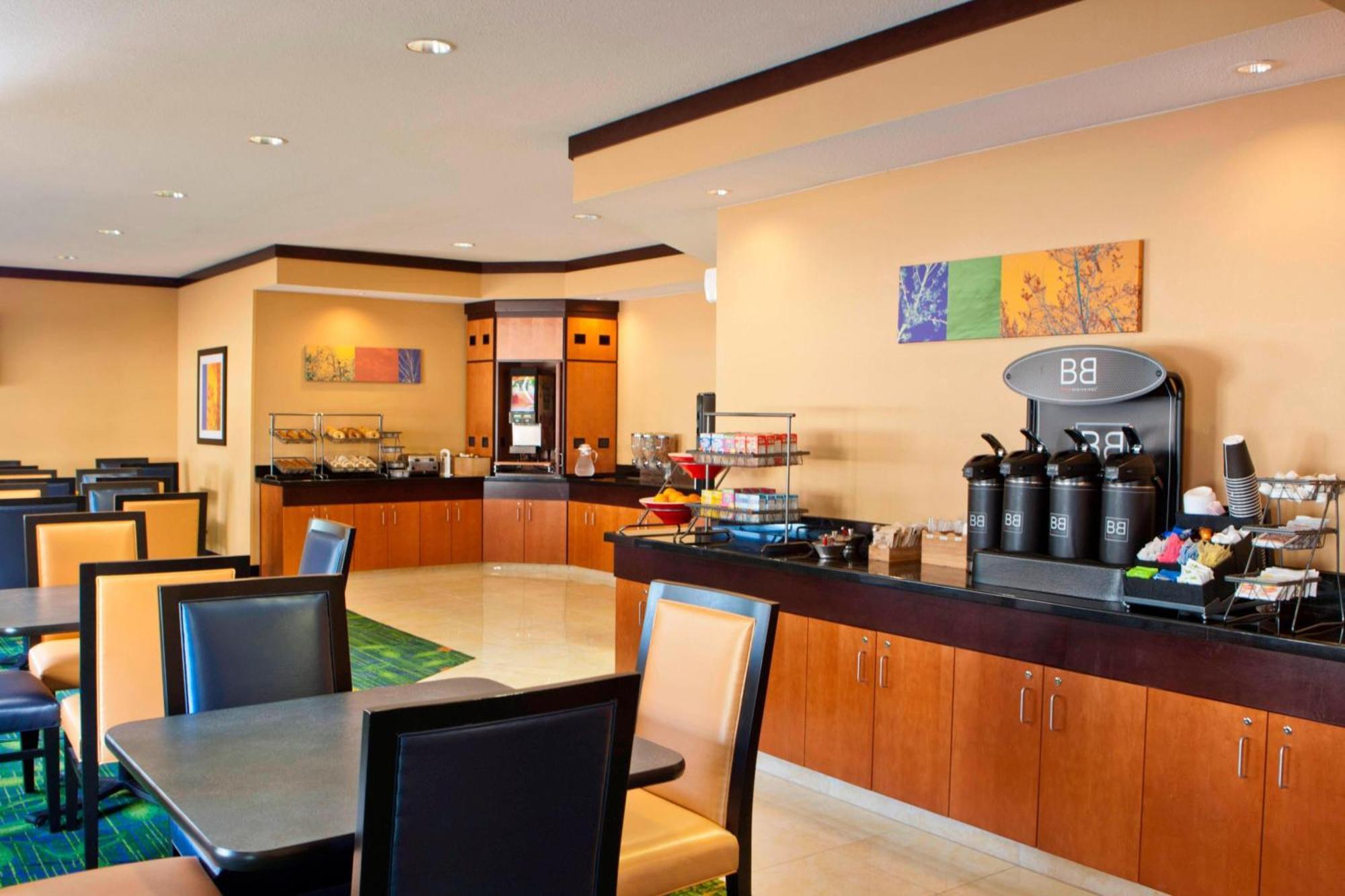 Fairfield Inn & Suites By Marriott Memphis East Galleria Eksteriør bilde