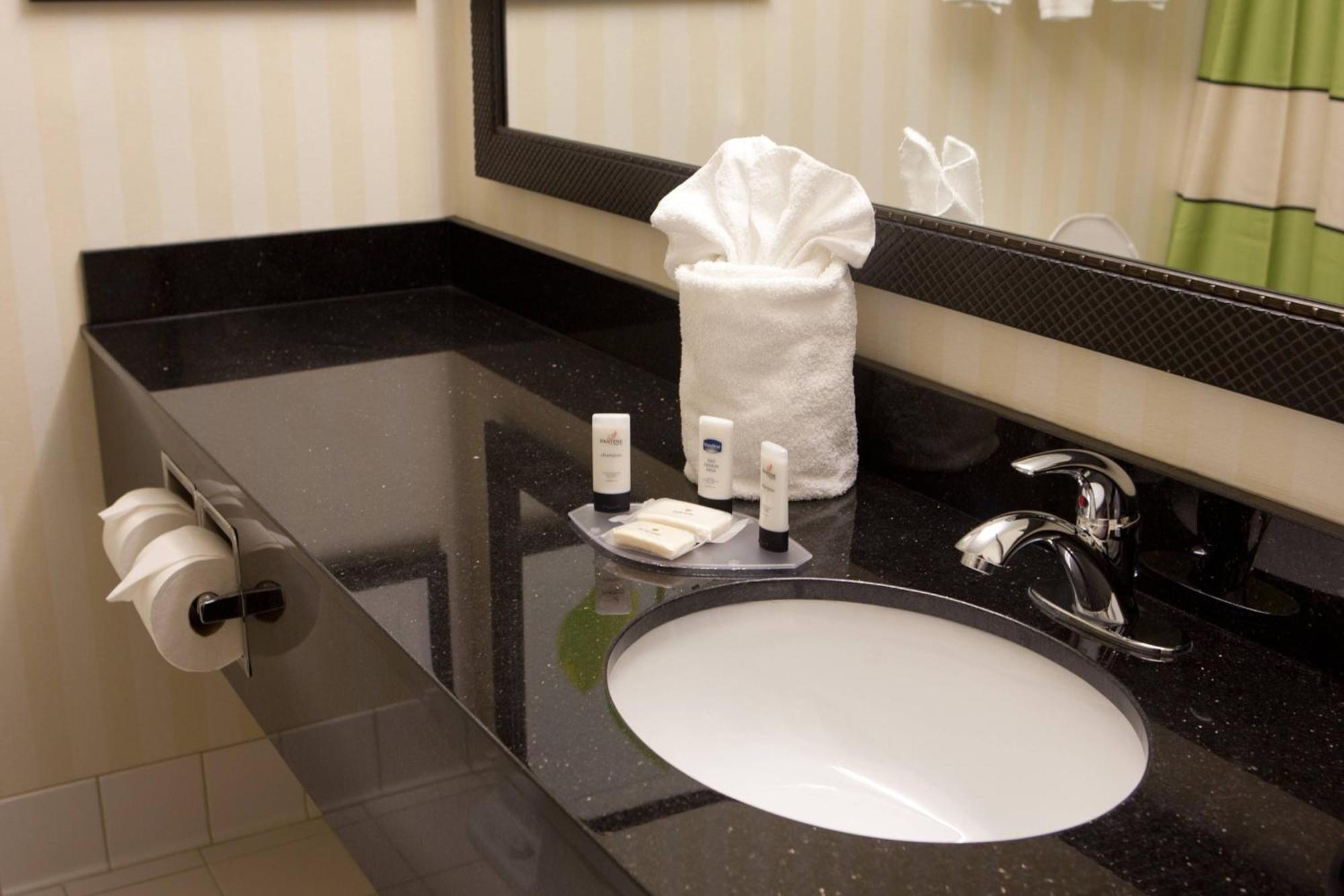 Fairfield Inn & Suites By Marriott Memphis East Galleria Eksteriør bilde